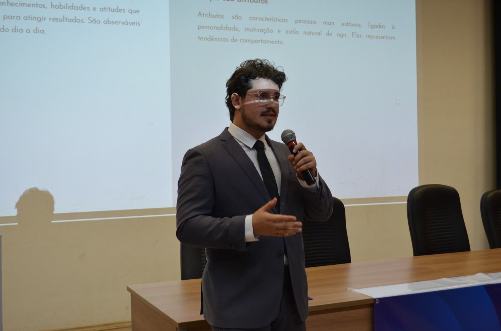 Vitor Brilhante, Headhunter Especialista em Recrutamento e Seleção
